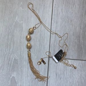 NWT INC Woman Necklace